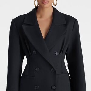 Chic Black Women's Double-Breasted Blazer